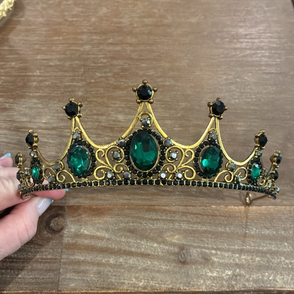 Accessories - Elegant Gold and Green Tiara